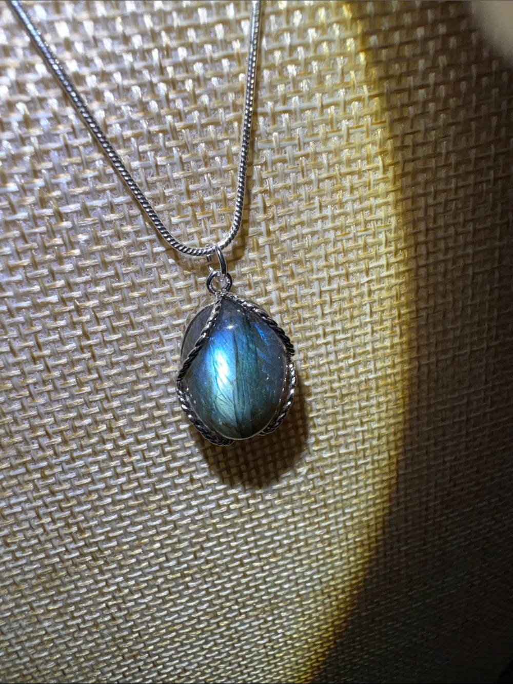 Labrodorite pendant sterling silver